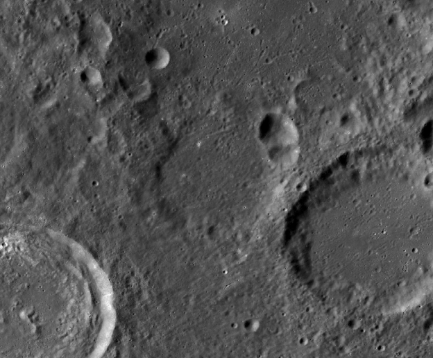 Krusenstern Mond Krater